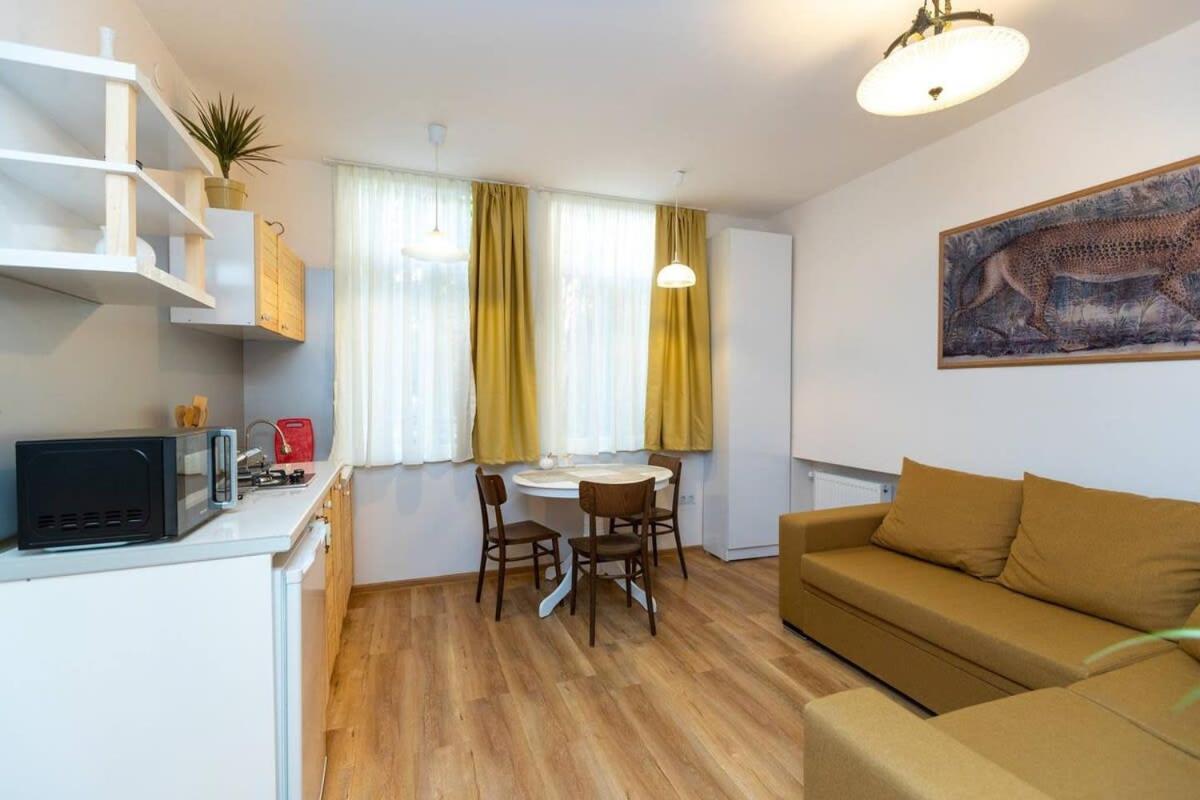 Wehost Liberty Square Apartments Tiflis Exterior foto